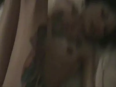 মেয়েরা পেনিস চুষে এবং একে অপরের সৎ বাবার সাথে বিএফ সেক্সি বিএফ জড়িয়ে ধরে